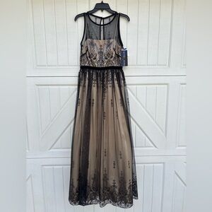 Betsy & Adam Nude Black Tulle Maxi Dress Size 6 NWT Sparkle Formal Gown